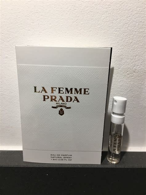 prada la femme sample.